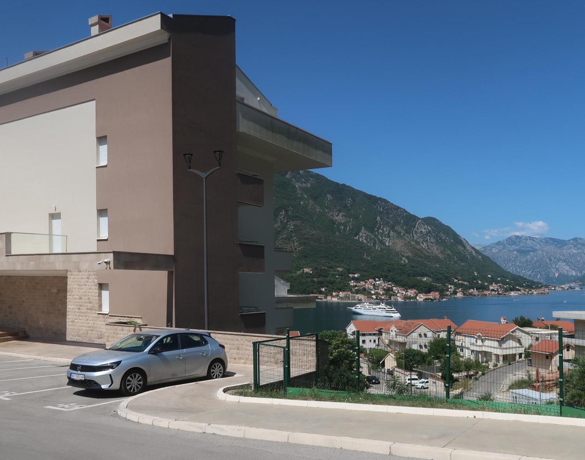 Cozy Nest, 350M To Beach, Free Parking, Wi-Fi Kotor Ngoại thất bức ảnh